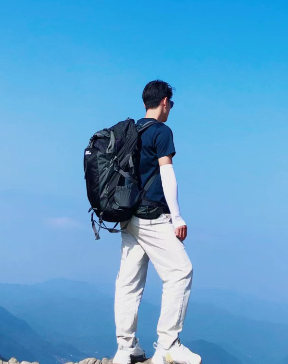 穿着拖鞋去旅行