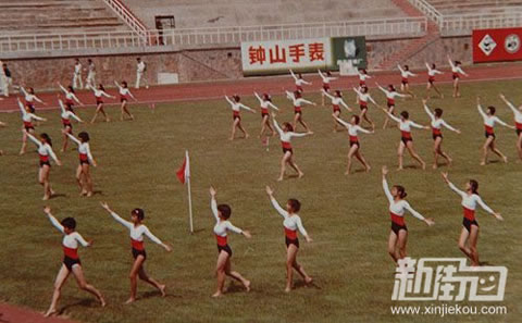 怎么将照片PS出8、90年代的感觉？