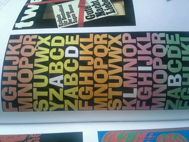 如何把把一整块字体做为整体做它的整体色彩渐变psai均可