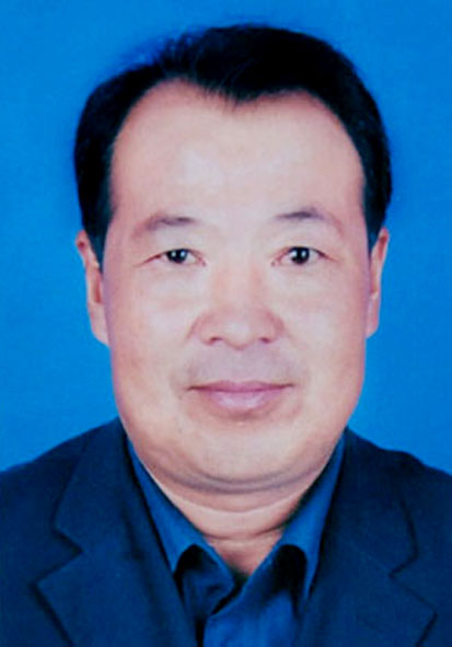 如何把证件照中的背景改成蓝色渐变色?